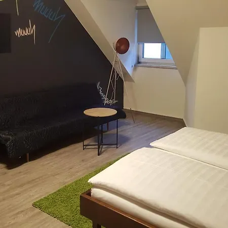 Mama Muh Self-Check-In Hotel 2*