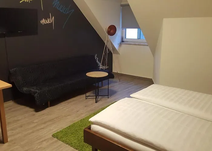 Mama Muh Self-Check-In Hotel 2*